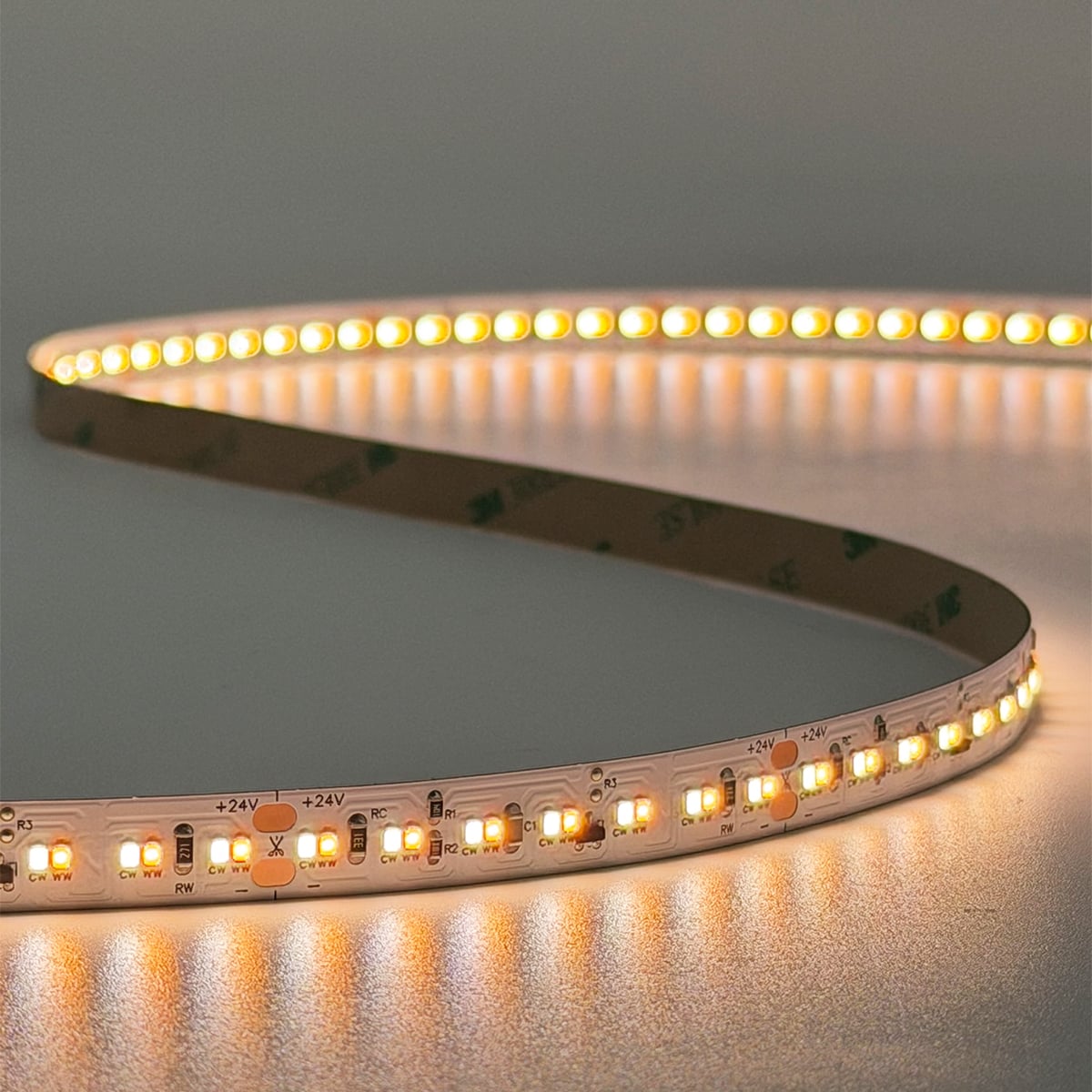 LEDPL-D2W-918930-14W LED tape switched on