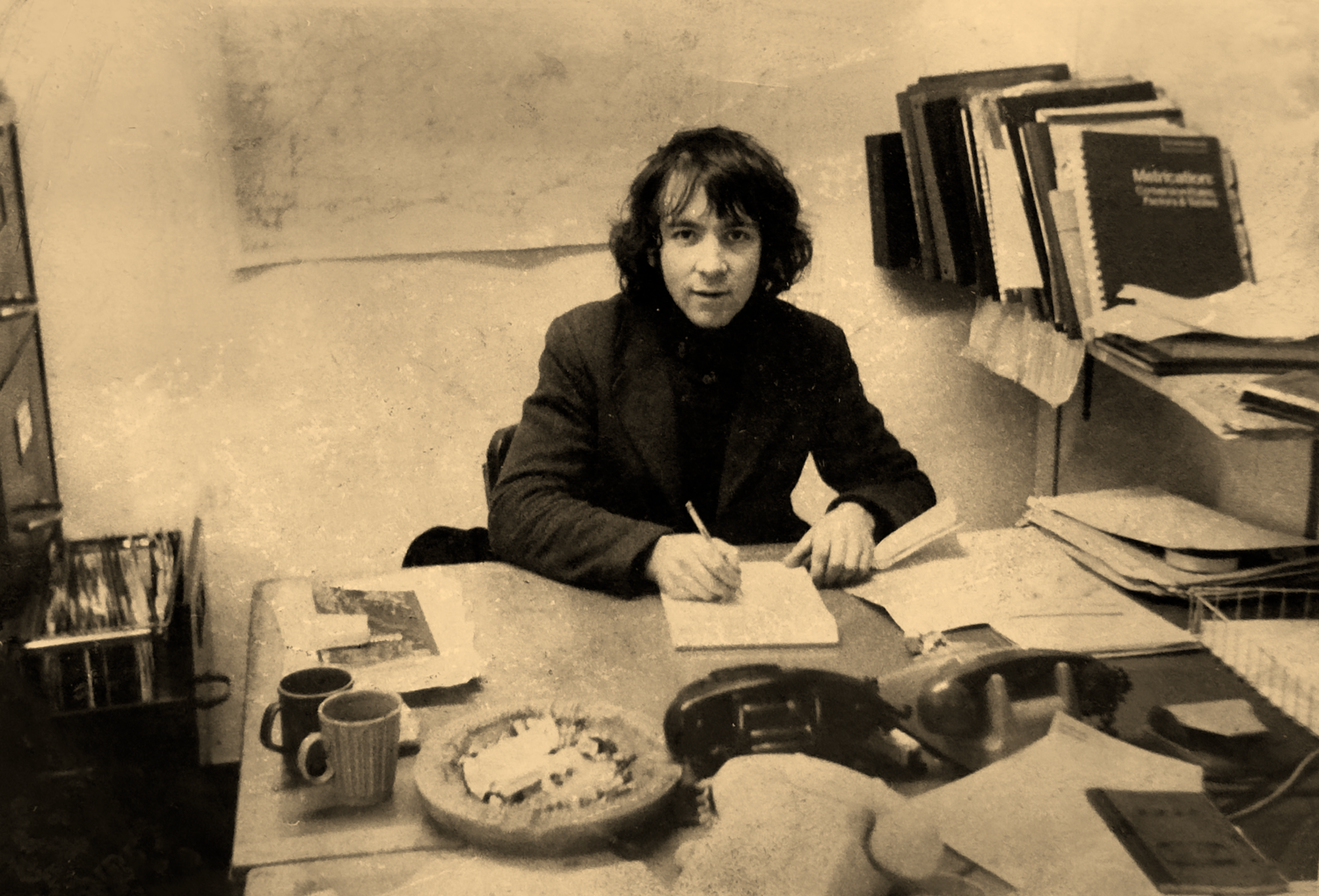 Roger Willems en su primer cargo aproximadamente en 1977