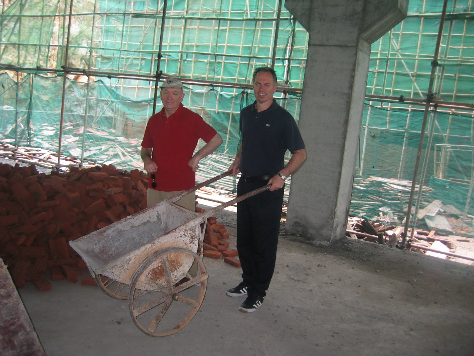 Roger Willems y Phil Stratford construyeron una fábrica en China en 2008