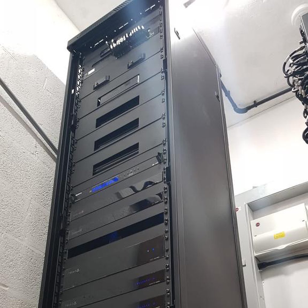 Very tall and large rack unit for Element 29 AV